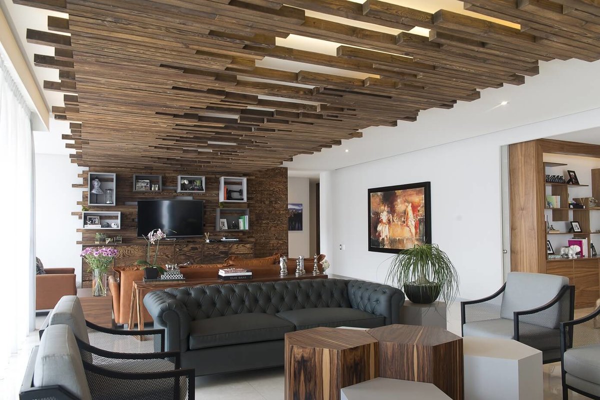 деревянный потолок (потолок из дерева) фото